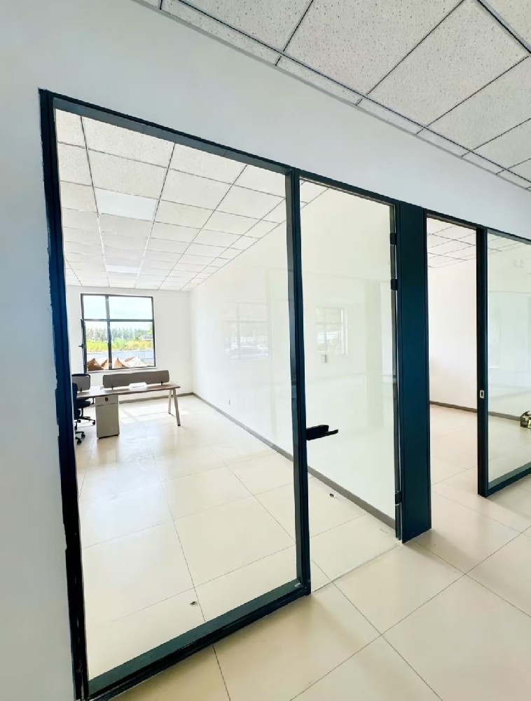 　　Fireproof partition