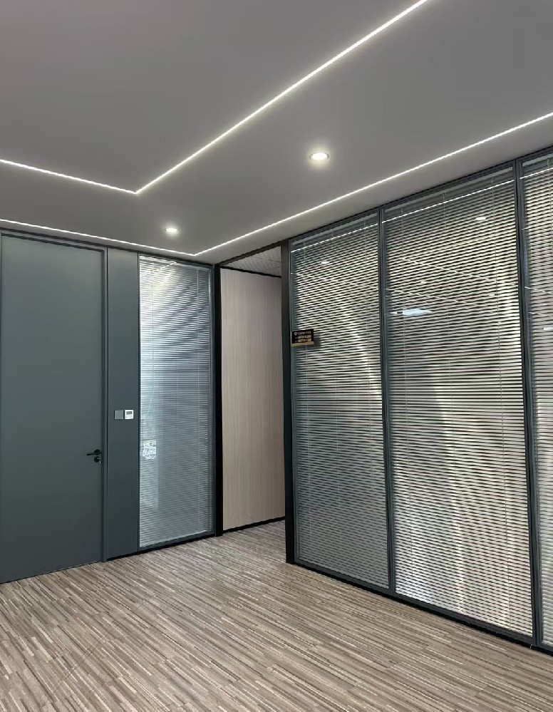 Internal steel partition