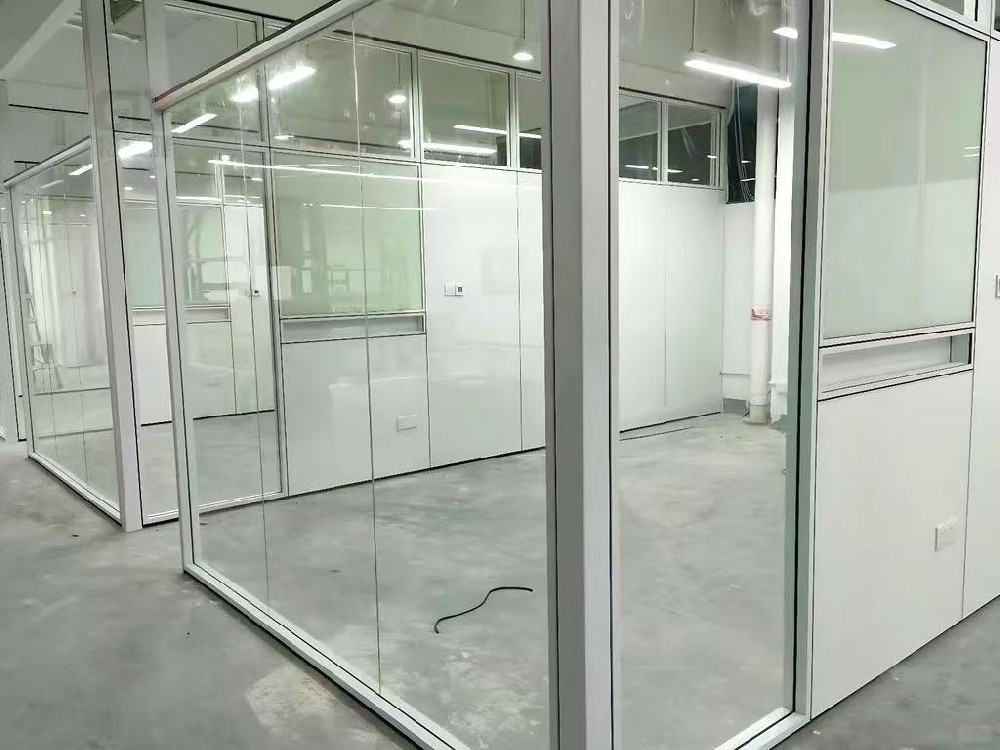 Internal steel partition